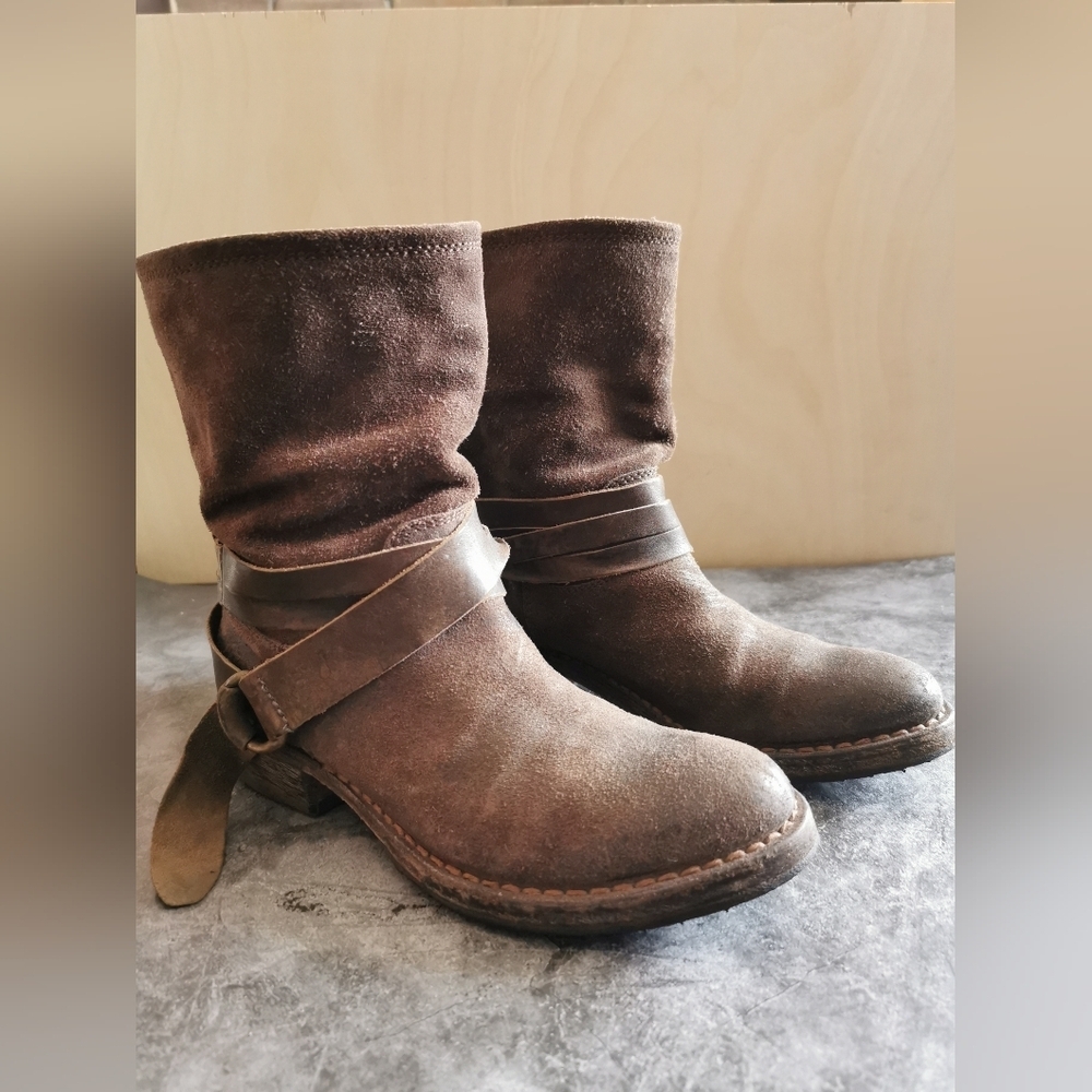 Moma Womens Made in Italy Leather Ankle around strap suede boots size 36.5 brown